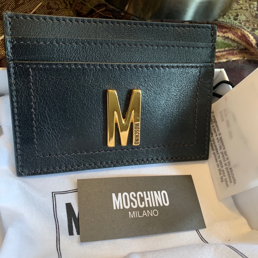 SOLD⛔️Authentic MOSCHINO Leather Logo card case - Picture 6 of 7